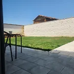 La Santa Siesta