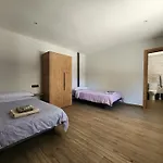 La Santa Siesta
