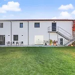 La Santa Siesta Vandrerhjem *