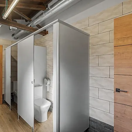 La Santa Siesta Hostel