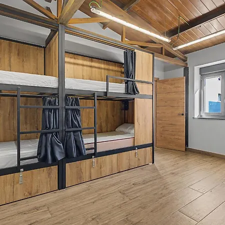 La Santa Siesta Hostel