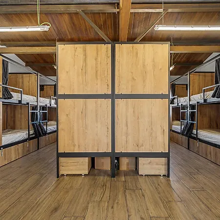 La Santa Siesta Hostel Villadangos del Paramo