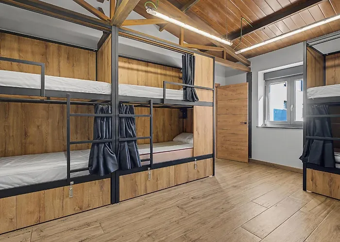 La Santa Siesta Hostel